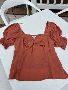 Nine West Rust Orange Puff-Sleeve Tie-Front Top
